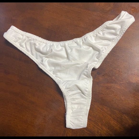 Bedrock Babe 4 piece Costume Set - Picture 5 of 10